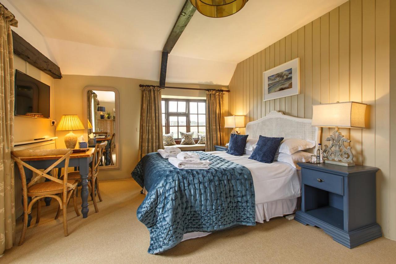 Deluxe Double Room with Bath